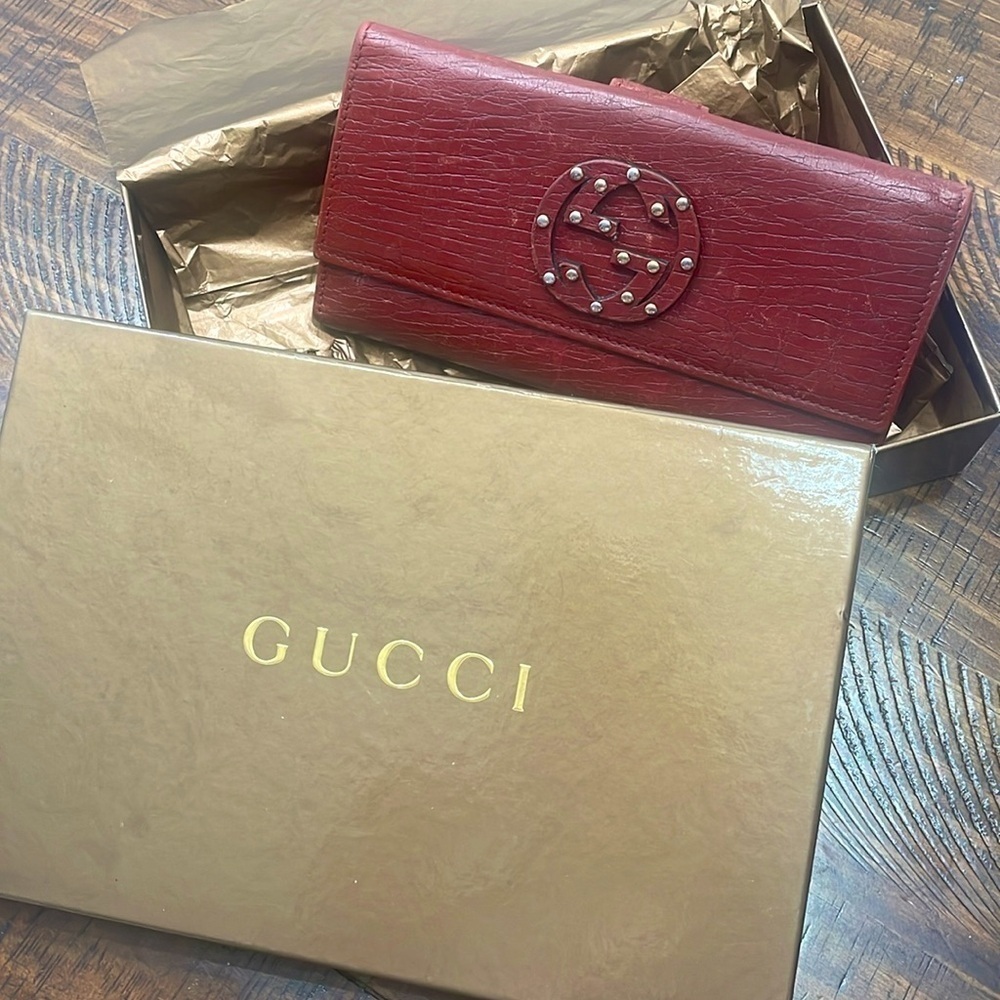 GUCCI CalfskinSoho Studded Wallet